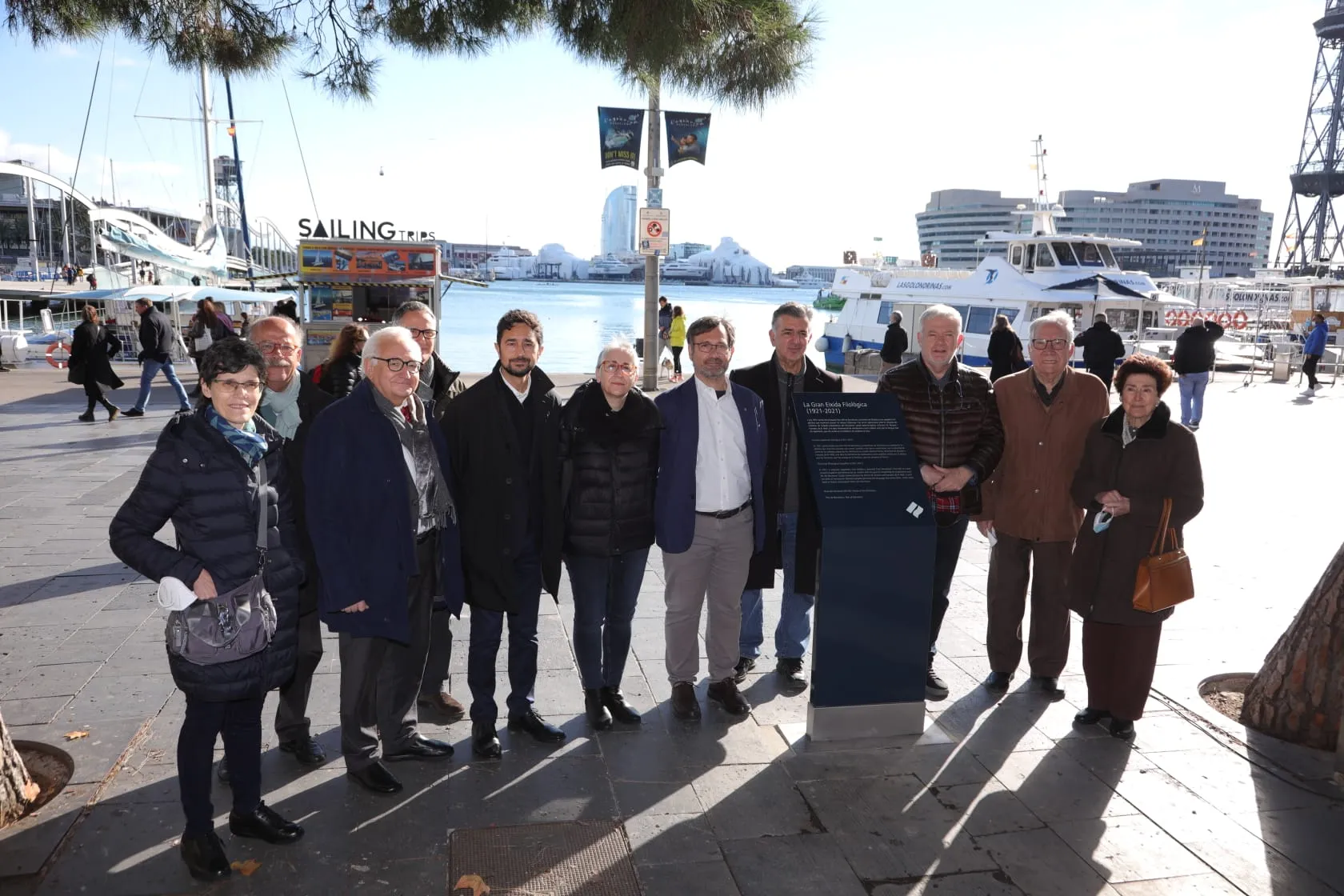 S’inaugura un tòtem al Port de Barcelona en commemoració de la Gran Eixida d’Alcover i Moll